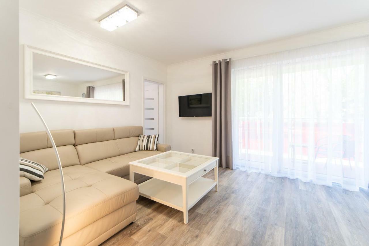 Kolorowe Balkony - Stylowy Apartament Nad Morzem By Noclegi Renters Miedzyzdroje Ngoại thất bức ảnh